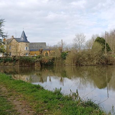 AhuilléManoir De La Provosterie住宿加早餐旅馆 外观 照片