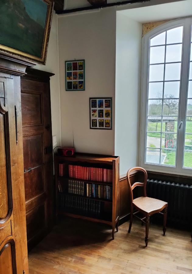 AhuilléManoir De La Provosterie住宿加早餐旅馆 外观 照片