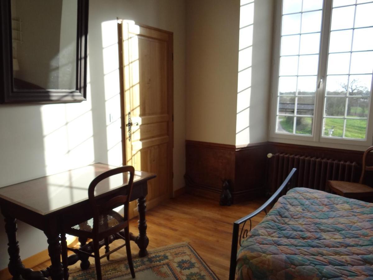 AhuilléManoir De La Provosterie住宿加早餐旅馆 外观 照片